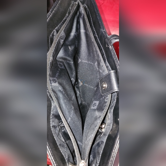 Annie Klein Black & White Tweed Handbag With Card Holder BENIFITS CHARITY - Picture 7 of 9